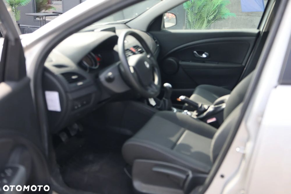 Renault Megane 1.6 16V 100 Expression - 6