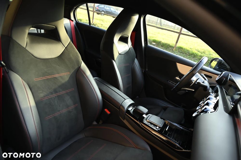 Mercedes-Benz Klasa A 35 AMG 4-Matic 7G-DCT - 16