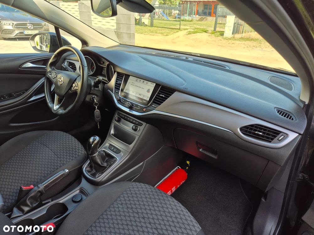 Opel Astra 1.4 Essentia - 28