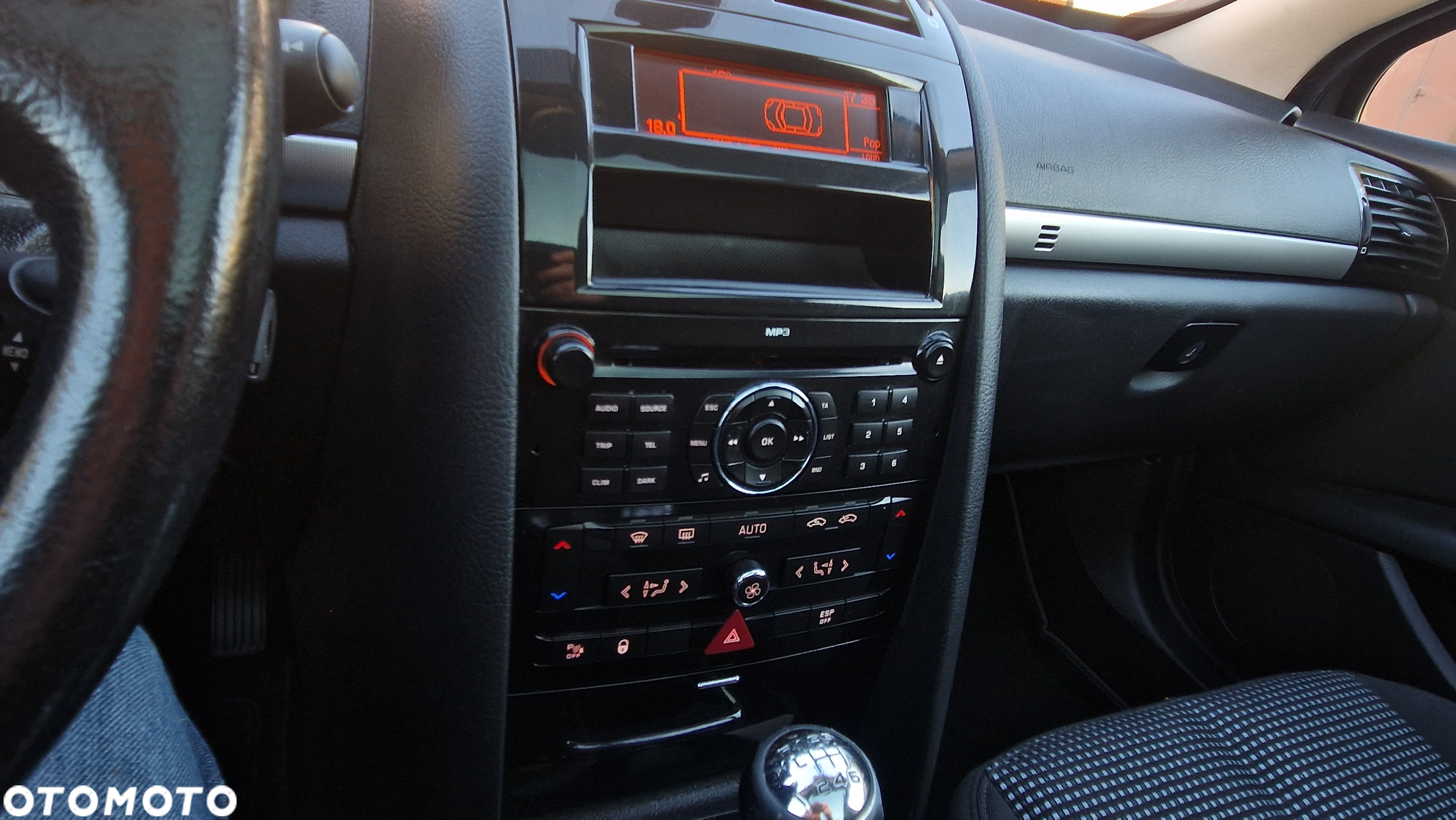 Peugeot 407 2.0 HDI Premium - 26