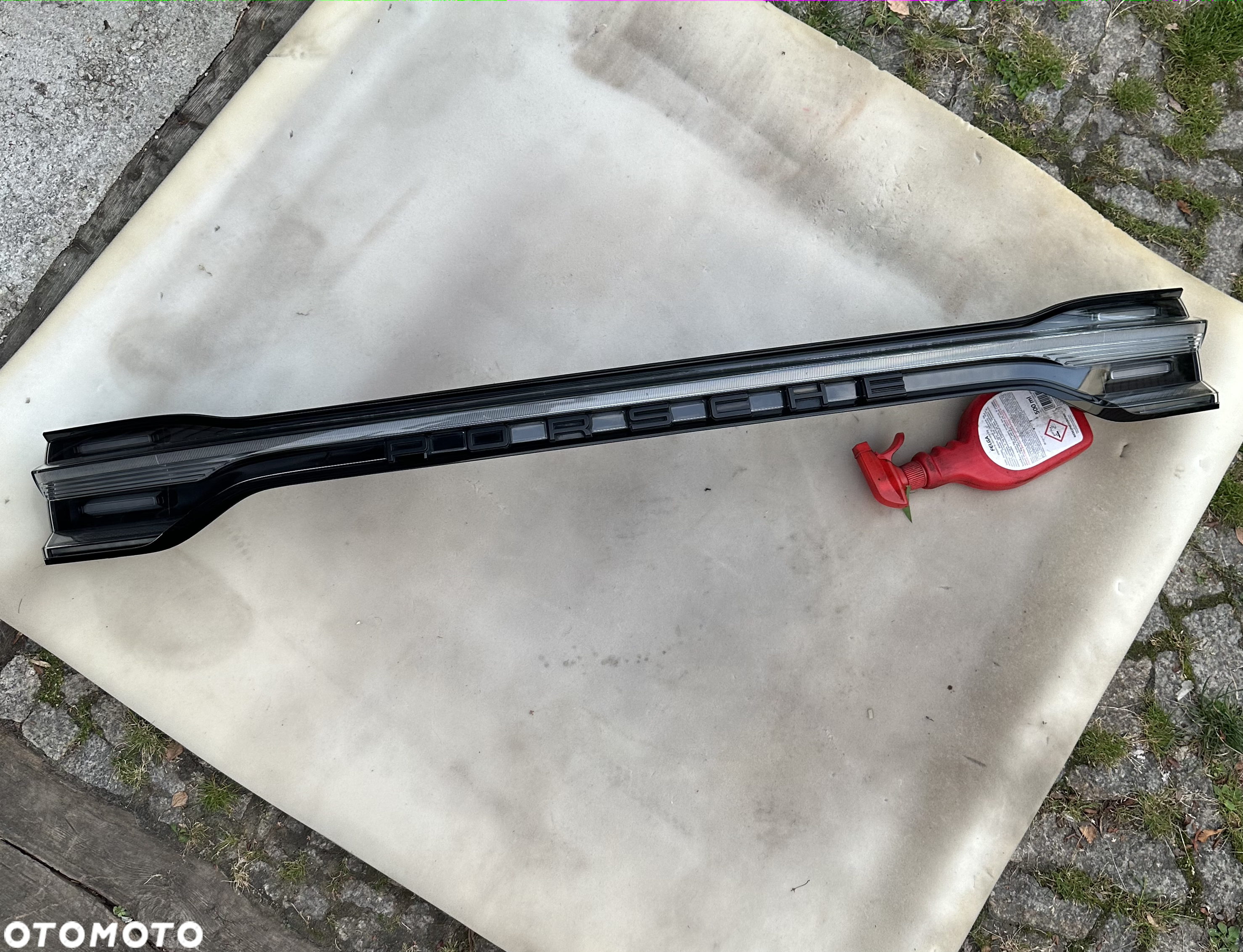 PORSCHE MACAN 95B945208K LIFT BLENDA LED TYŁ EU - 2
