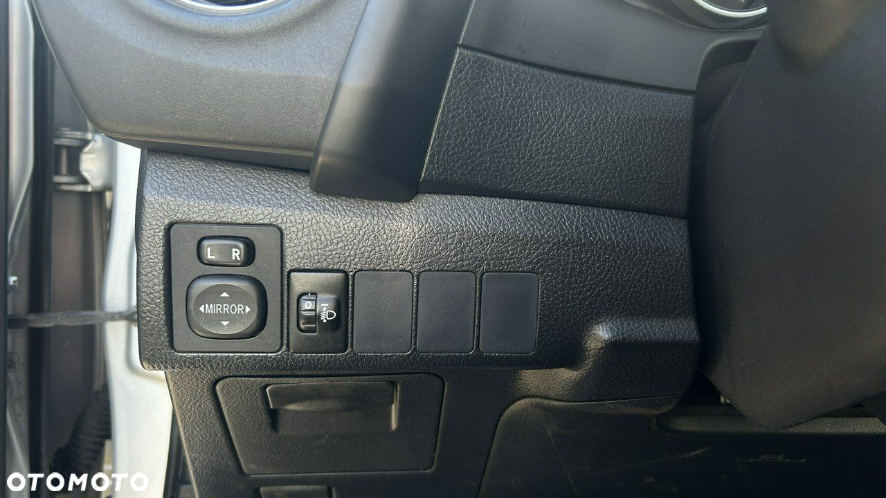 Toyota Auris - 13
