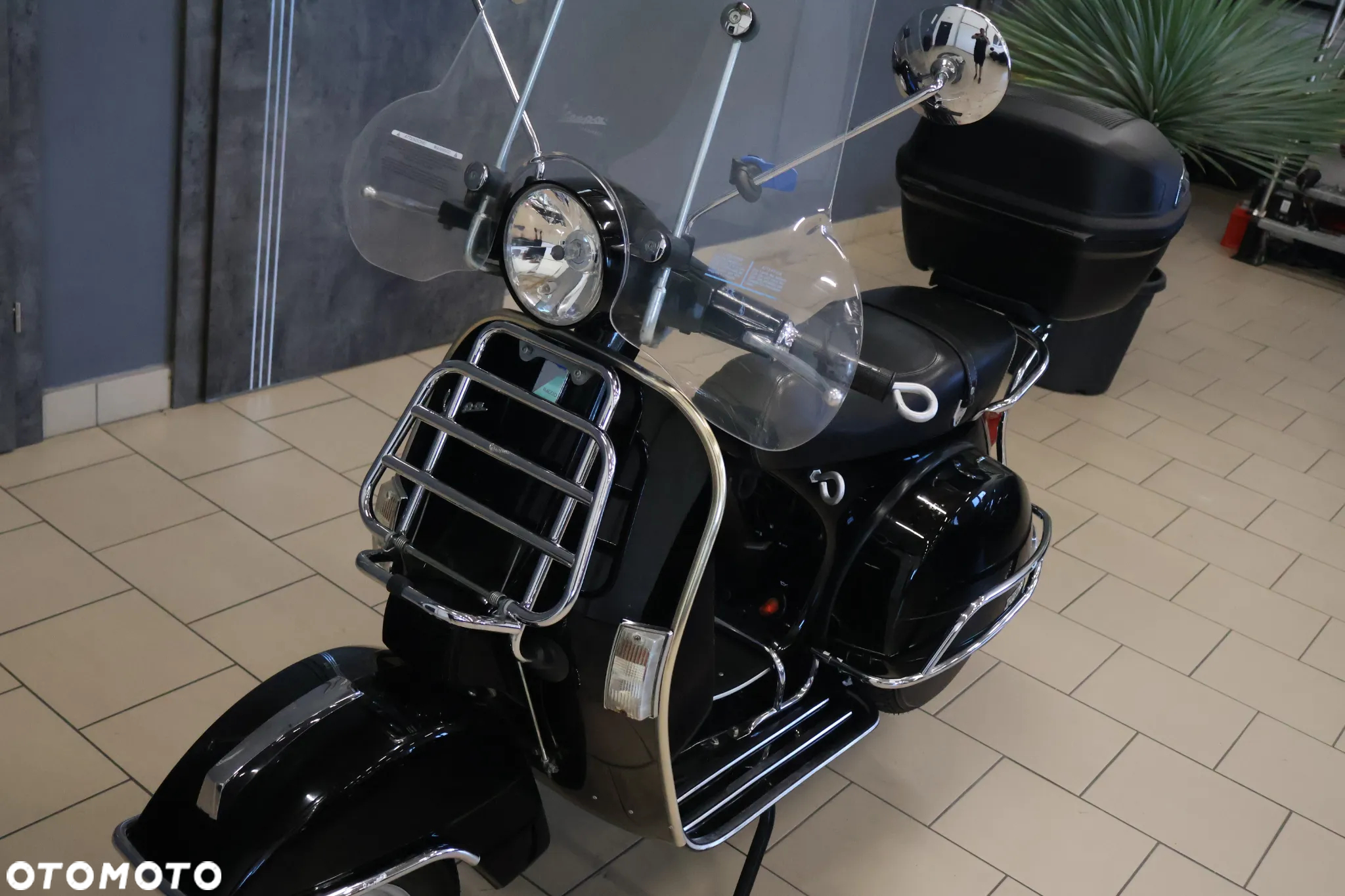 Piaggio Vespa - 4