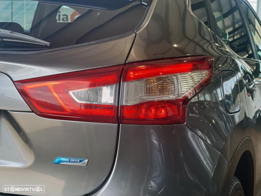 Nissan Qashqai 1.5 dCi N-Connecta - 7