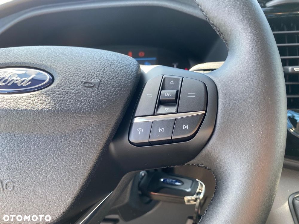 Ford Transit - 12