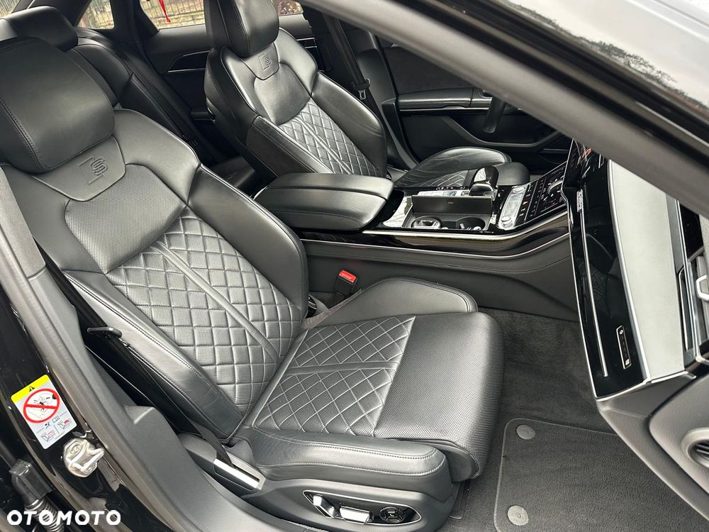 Audi A8 - 28