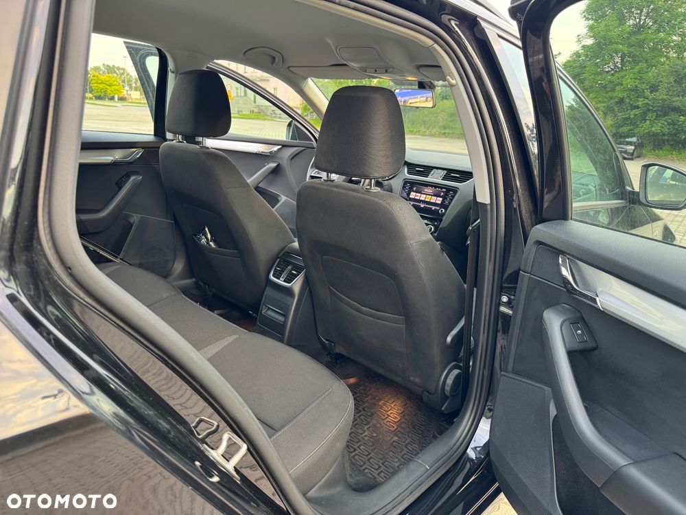 Skoda Octavia 2.0 TDI Ambition DSG - 22