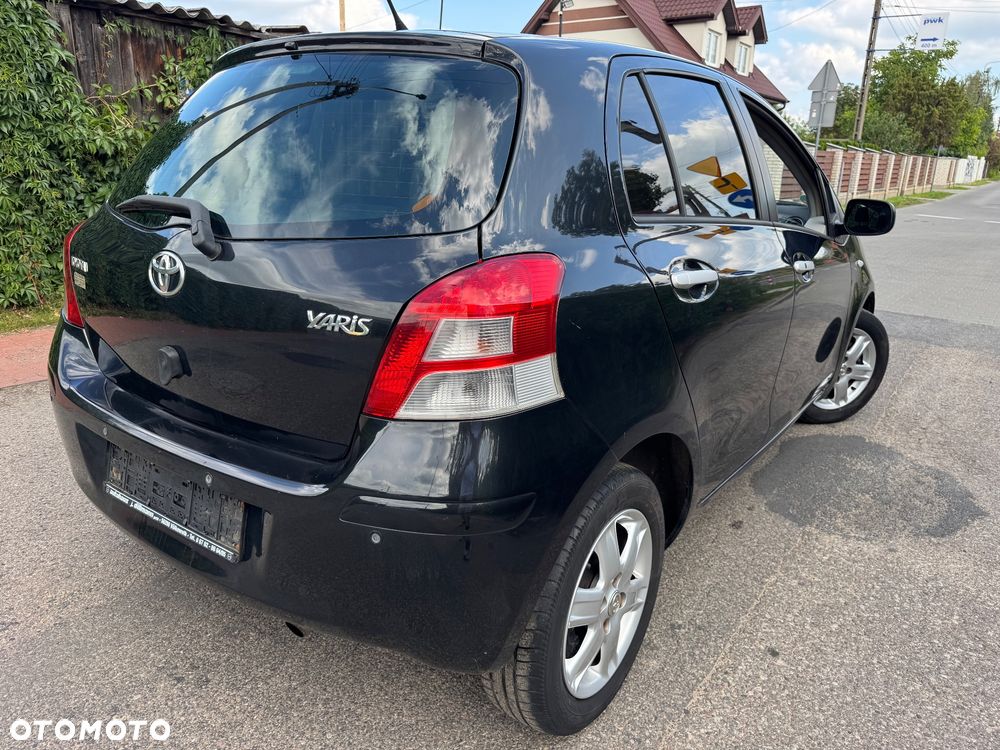 Toyota Yaris 1.33 VVT-i Executive - 8