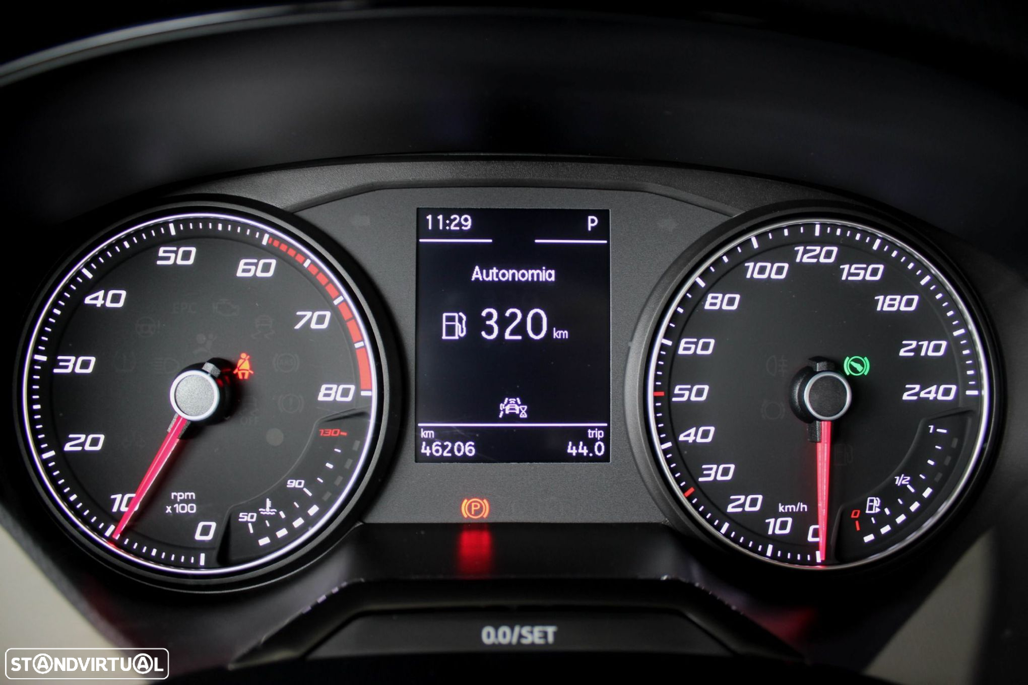 SEAT Arona 1.0 TSI Xperience DSG - 33