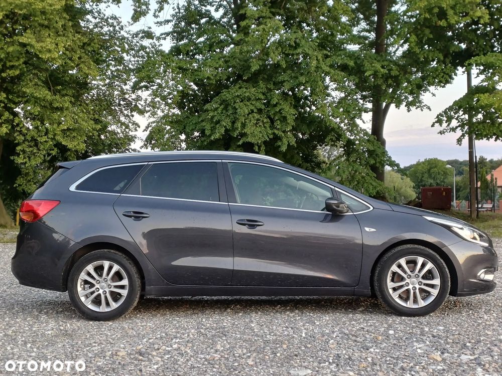 Kia Ceed 1.6 GDI Fifa World Cup Edition - 15