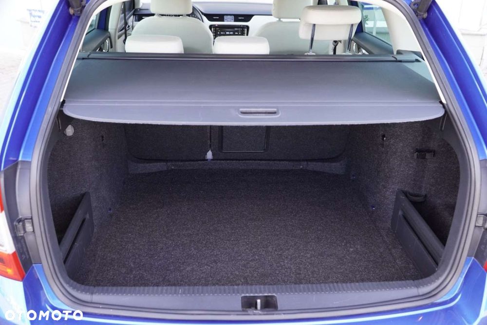 Skoda Octavia 2.0 TDI DSG Style - 22