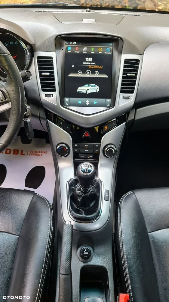 Chevrolet Cruze 1.8 LT - 20