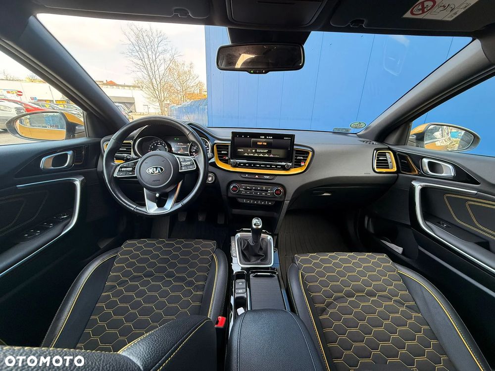 Kia XCeed 1.5 T-GDI Business Line - 40