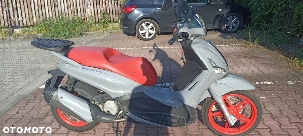 Piaggio Beverly - 2