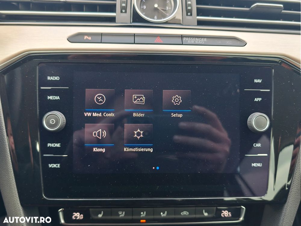 Volkswagen Passat 2.0 TDI R Executive - 34