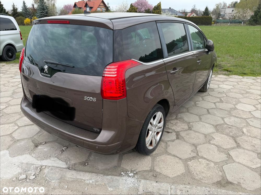 Peugeot 5008 1.6 HDi Premium - 2