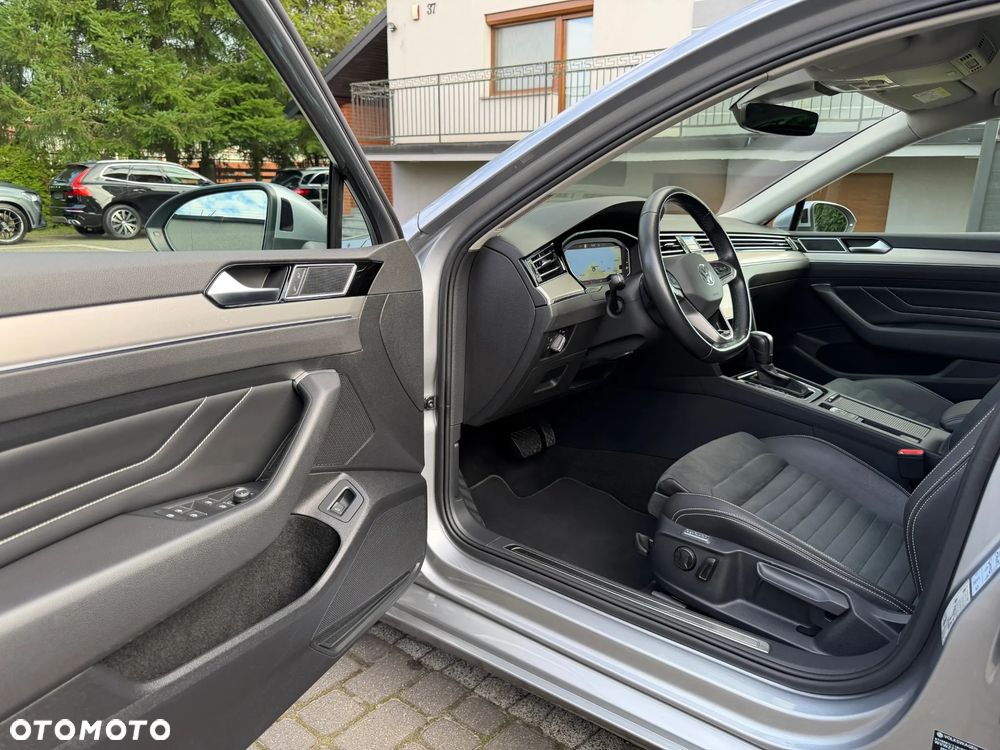 Volkswagen Passat 2.0 TSI Elegance DSG - 37