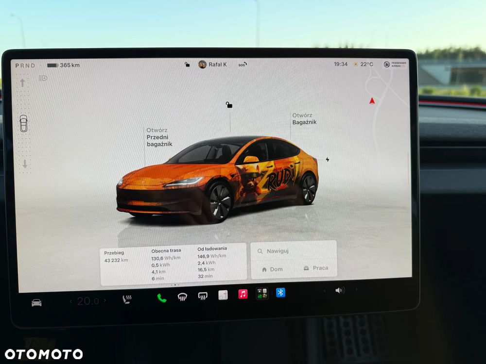 Tesla Model 3 - 13