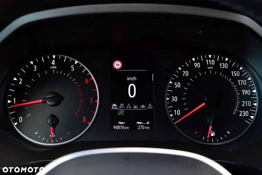 Renault Captur - 22