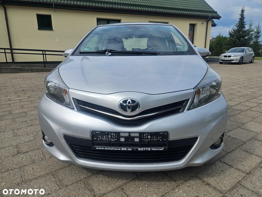 Toyota Yaris - 12
