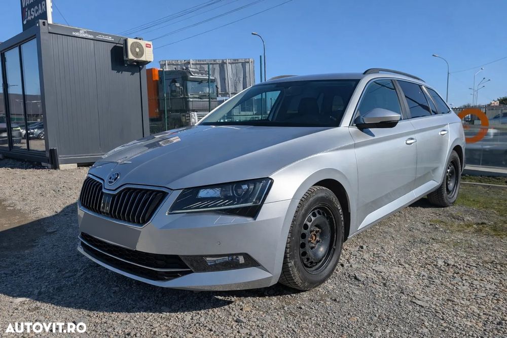 Skoda Superb 2.0 TDI 4X4 Style - 3