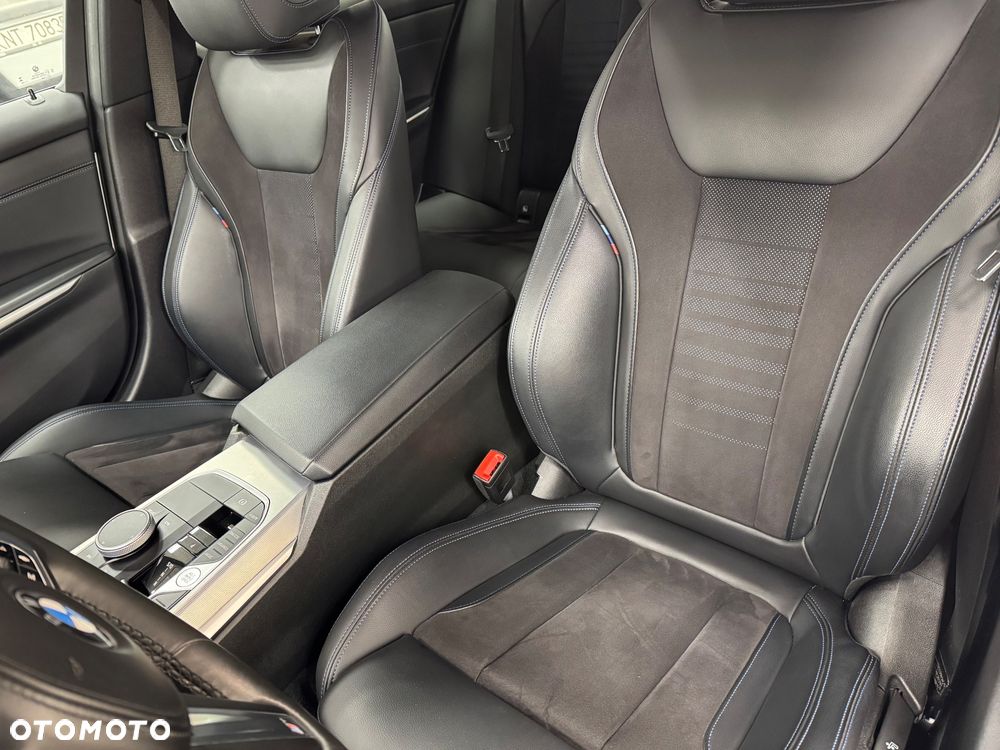 BMW Seria 3 320d xDrive M Sport sport - 19