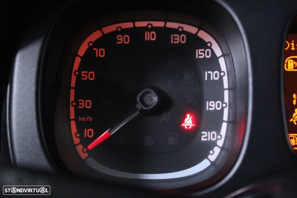 Fiat Panda 1.0 Hybrid City Life - 25