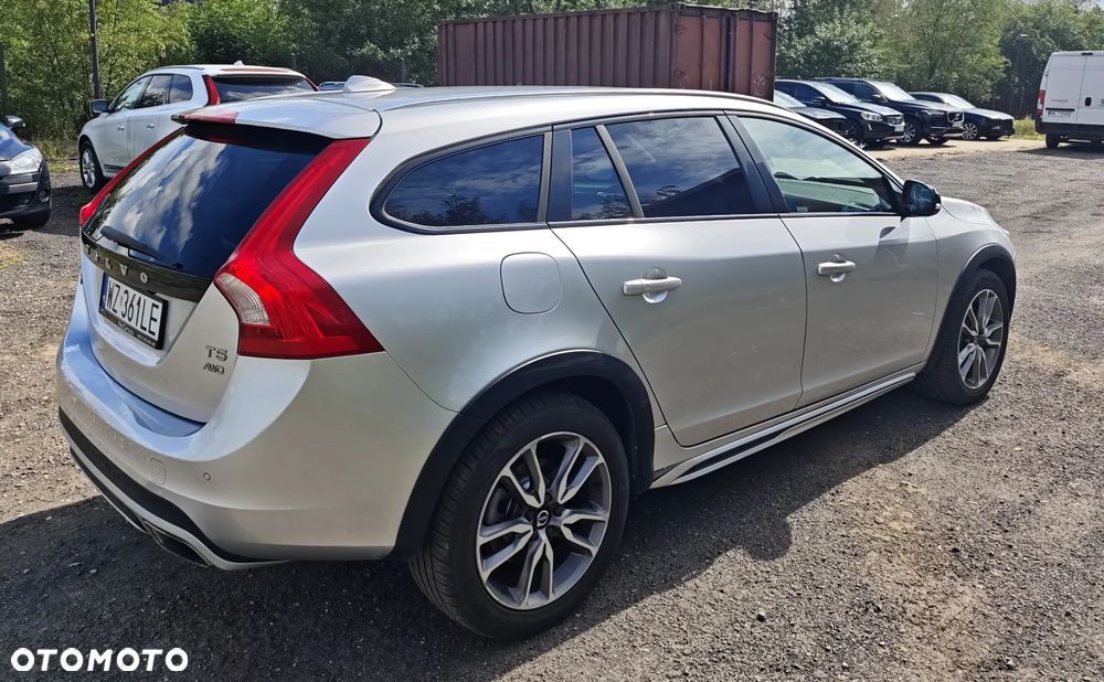 Volvo V60 Cross Country T5 Geartronic Momentum - 5