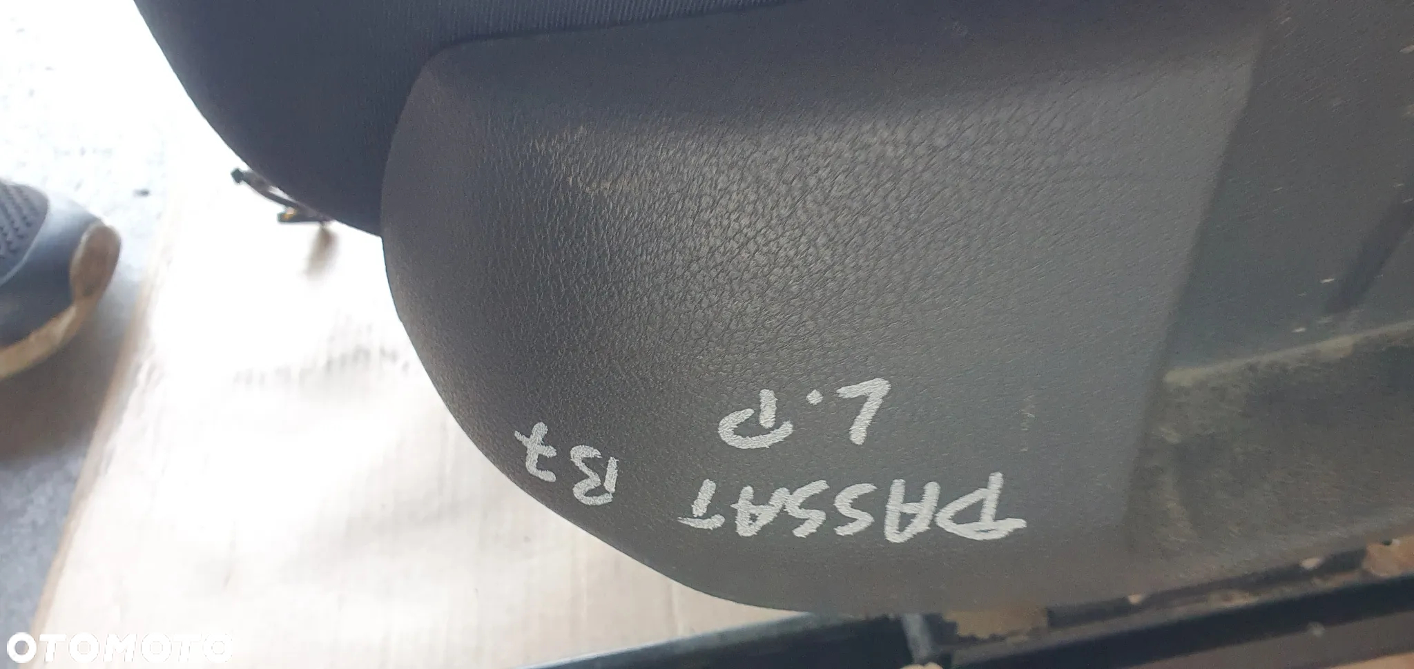 Fotel kierowcy lewy przód przedni VW Passat B7 - 7