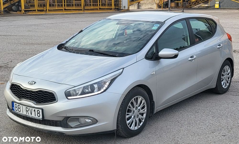 Kia Ceed - 4