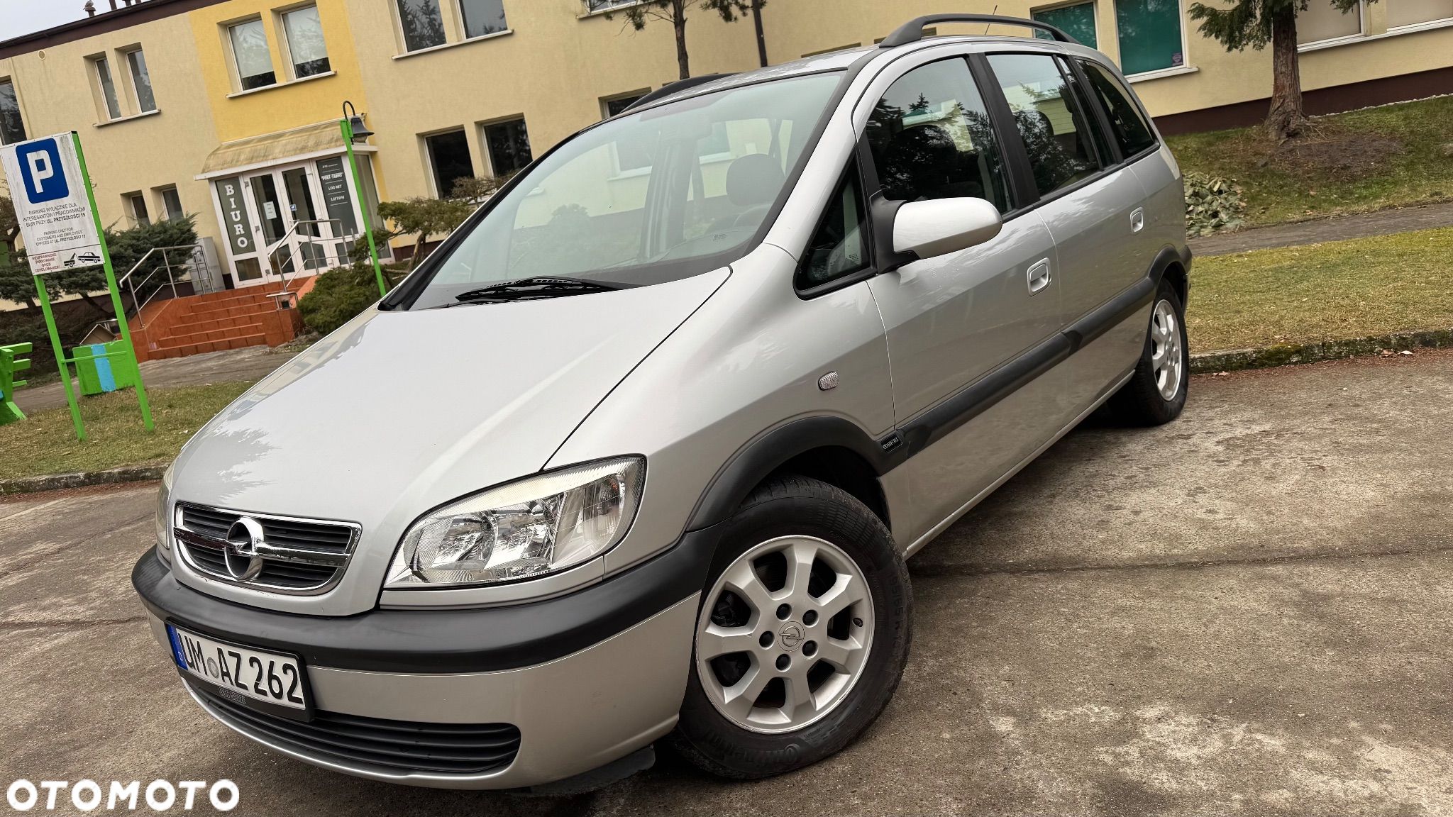 Opel Zafira 1.6 16V Comfort - 1