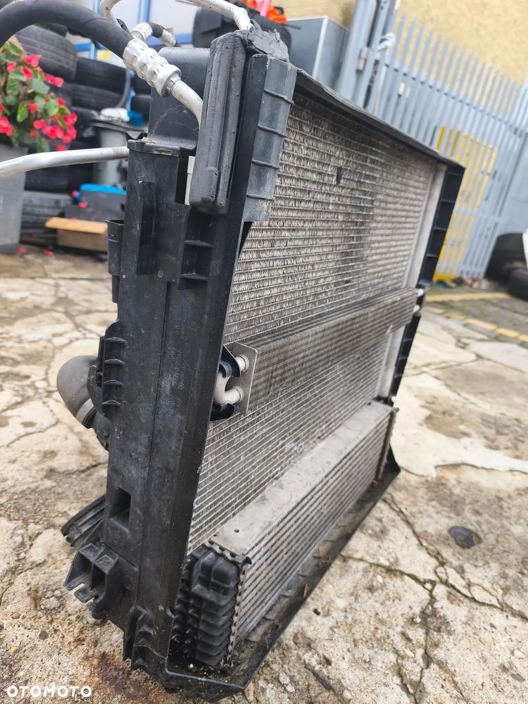 Wentylator chłodnice obudowa intercooler BMW X5 E70 - 7