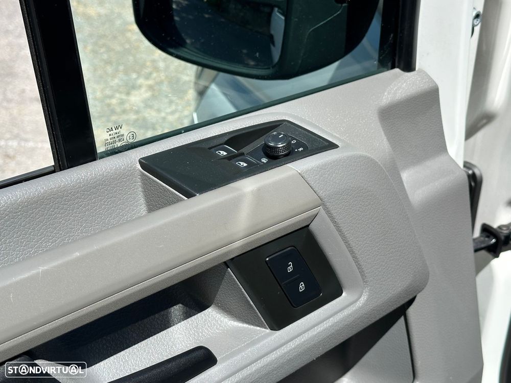 VW Crafter 35 2.0 TDI CD L4 - 8