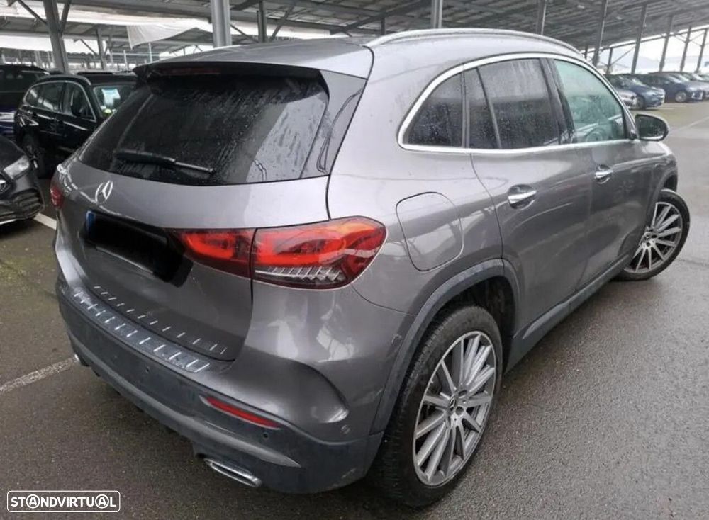 Mercedes-Benz GLA 250 e AMG Line - 3