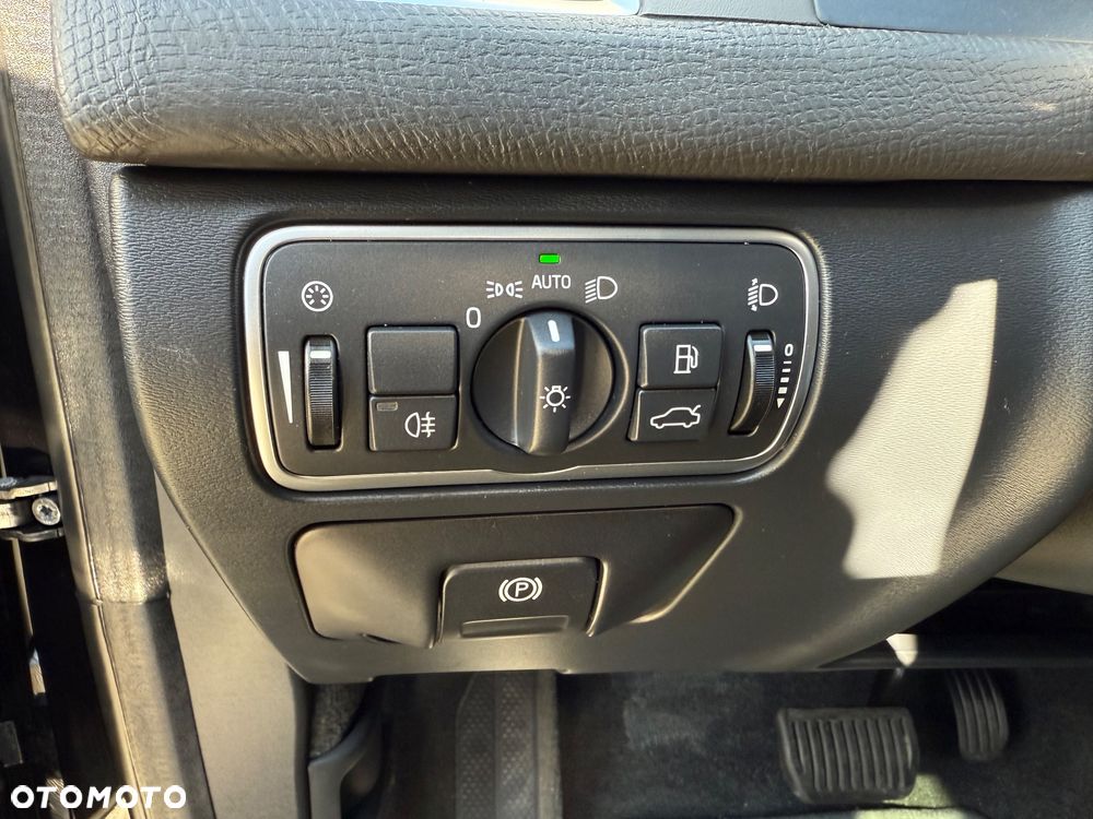 Volvo XC 60 D4 AWD Summum - 12