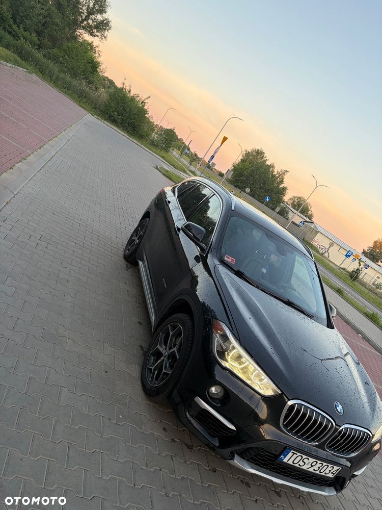 BMW X1 xDrive25i Advantage - 2
