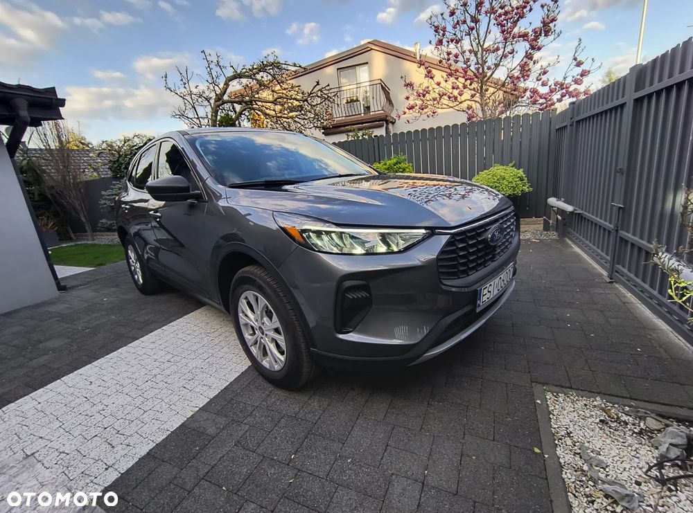 Ford Kuga - 12