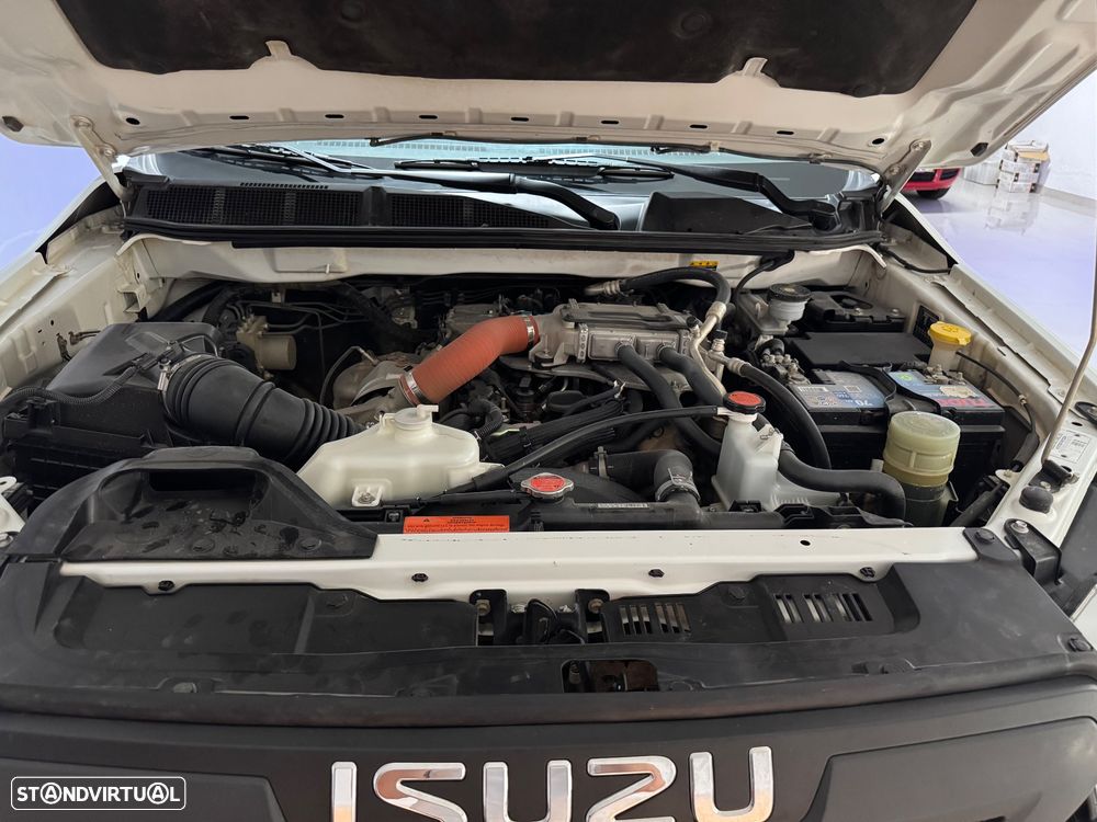 Isuzu D-MAX 1.9 DDi 4X4 IVA DEDUTÍVEL X-CAB LONG 3LUG. - 24