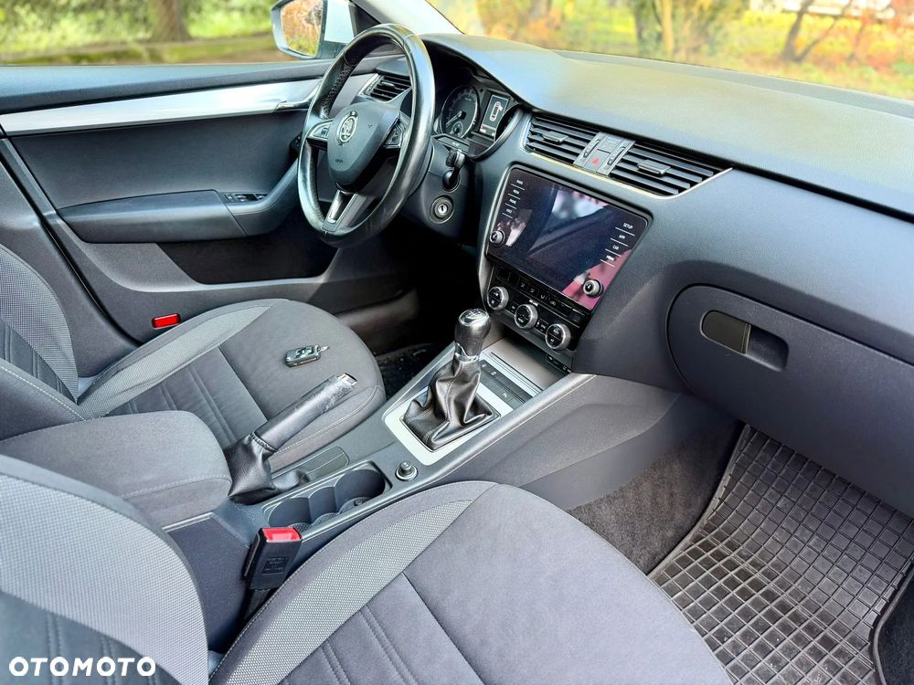 Skoda Octavia 1.6 TDI Ambition - 5