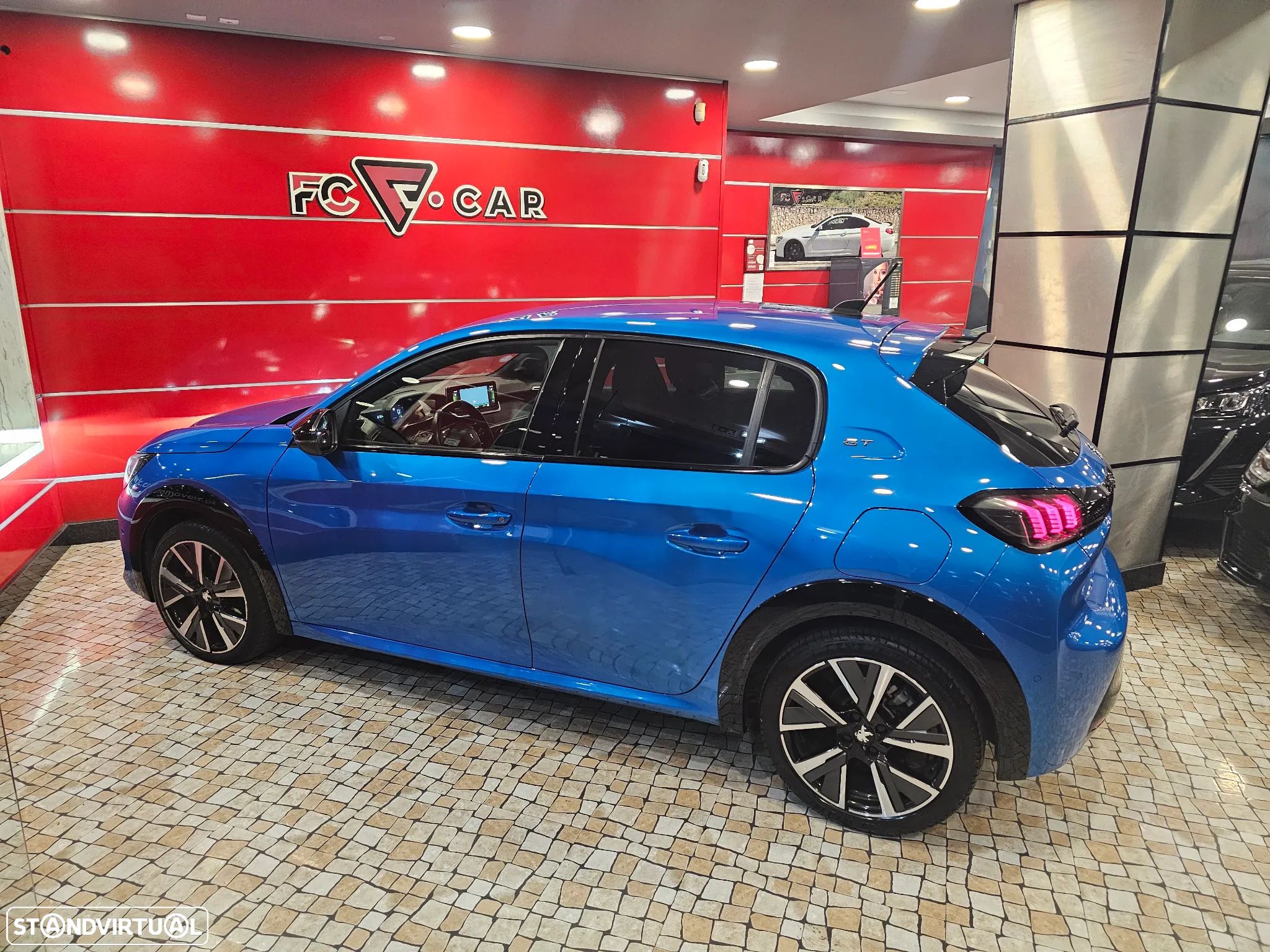 Peugeot 208 1.2 PureTech GT Line - 1
