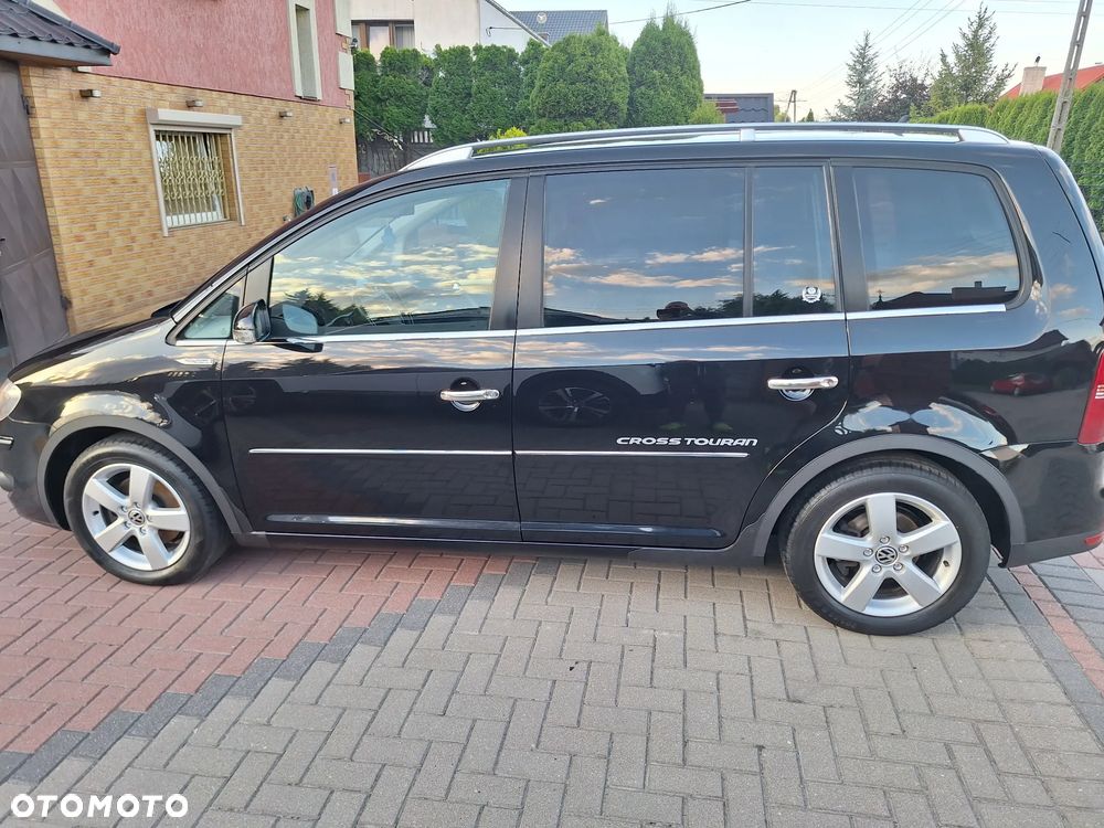 Volkswagen Touran 1.9 TDI DPF Highline - 11