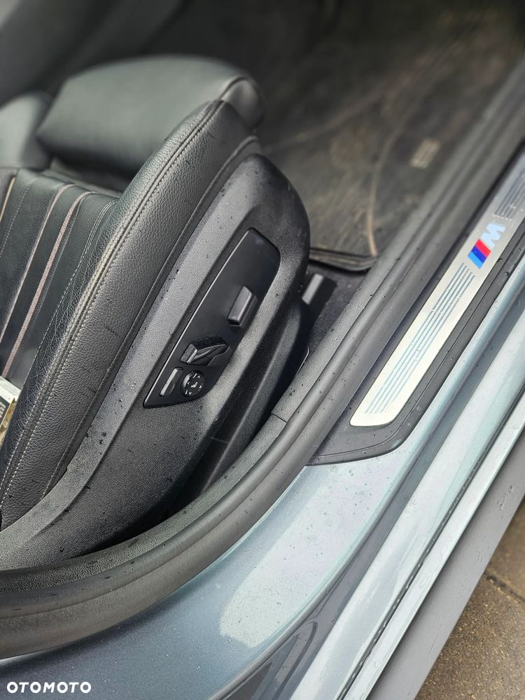BMW Seria 5 520d xDrive - 16