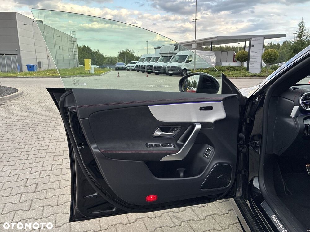 Mercedes-Benz CLA 200 AMG Line 7G-DCT - 10