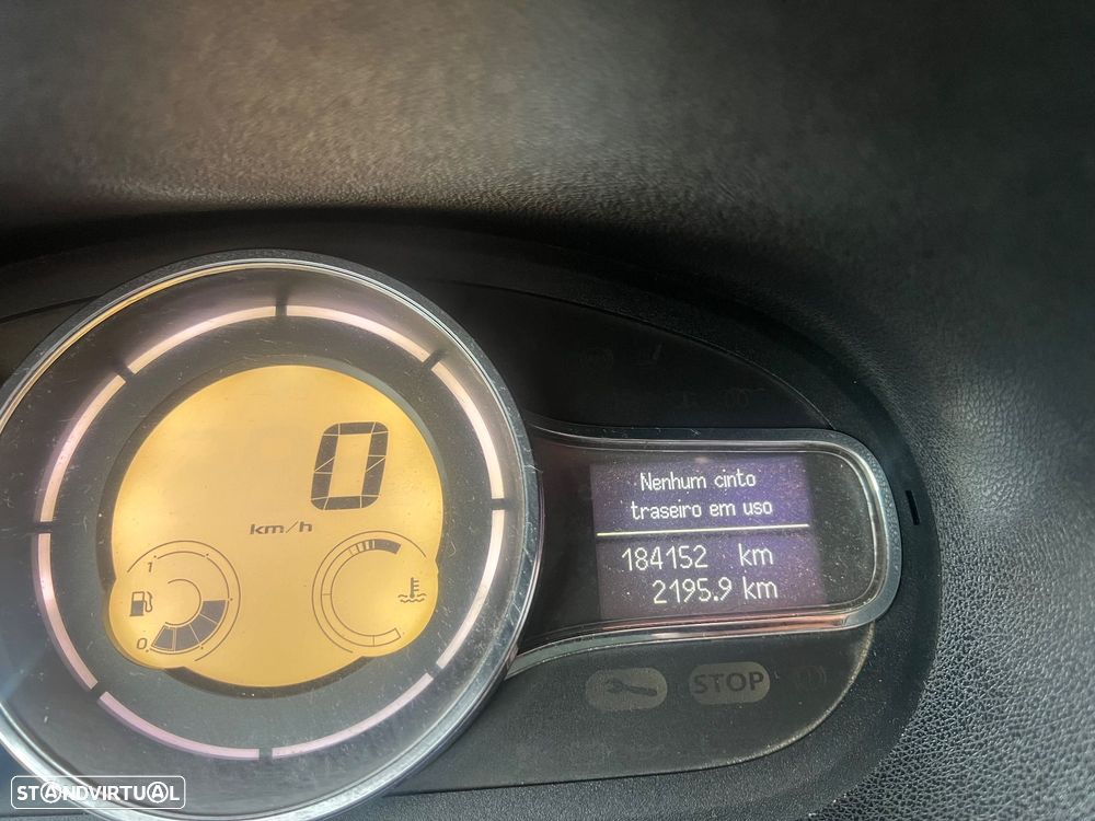 Renault Mégane 1.5 dCi Dynamique - 8