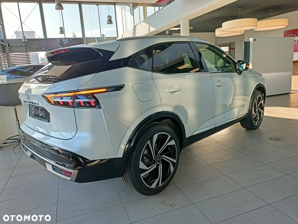 Nissan Qashqai 1.3 DIG-T MHEV Tekna+ Xtronic - 5