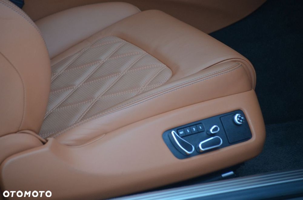 Bentley Continental GT Speed - 38