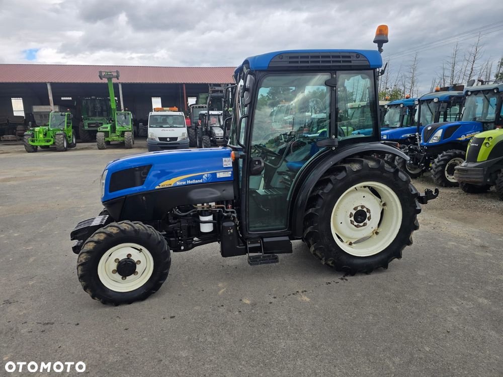 New Holland T 4030N - 1