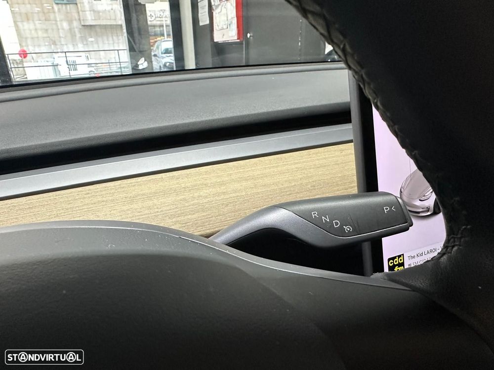 Tesla Model 3 Long-Range Dual Motor AWD - 42