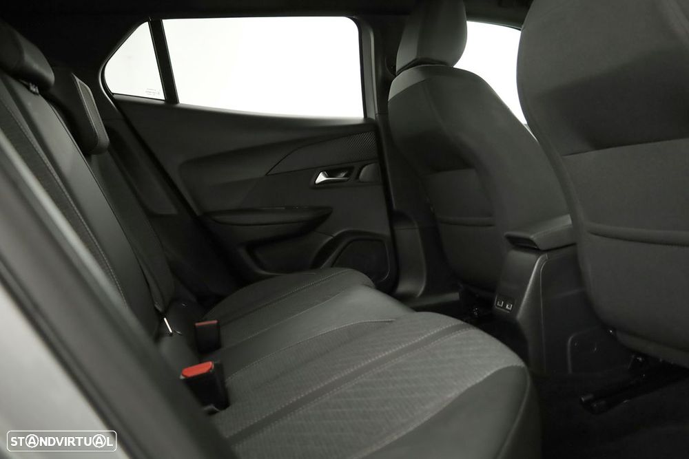 Peugeot 2008 1.2 PureTech Allure - 22