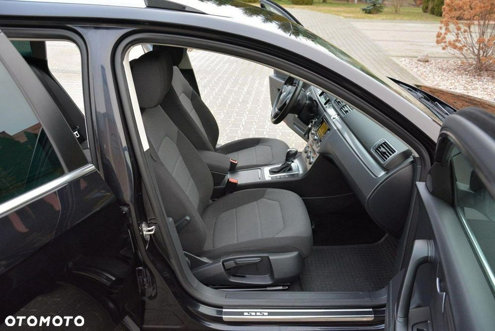 Volkswagen Passat - 18